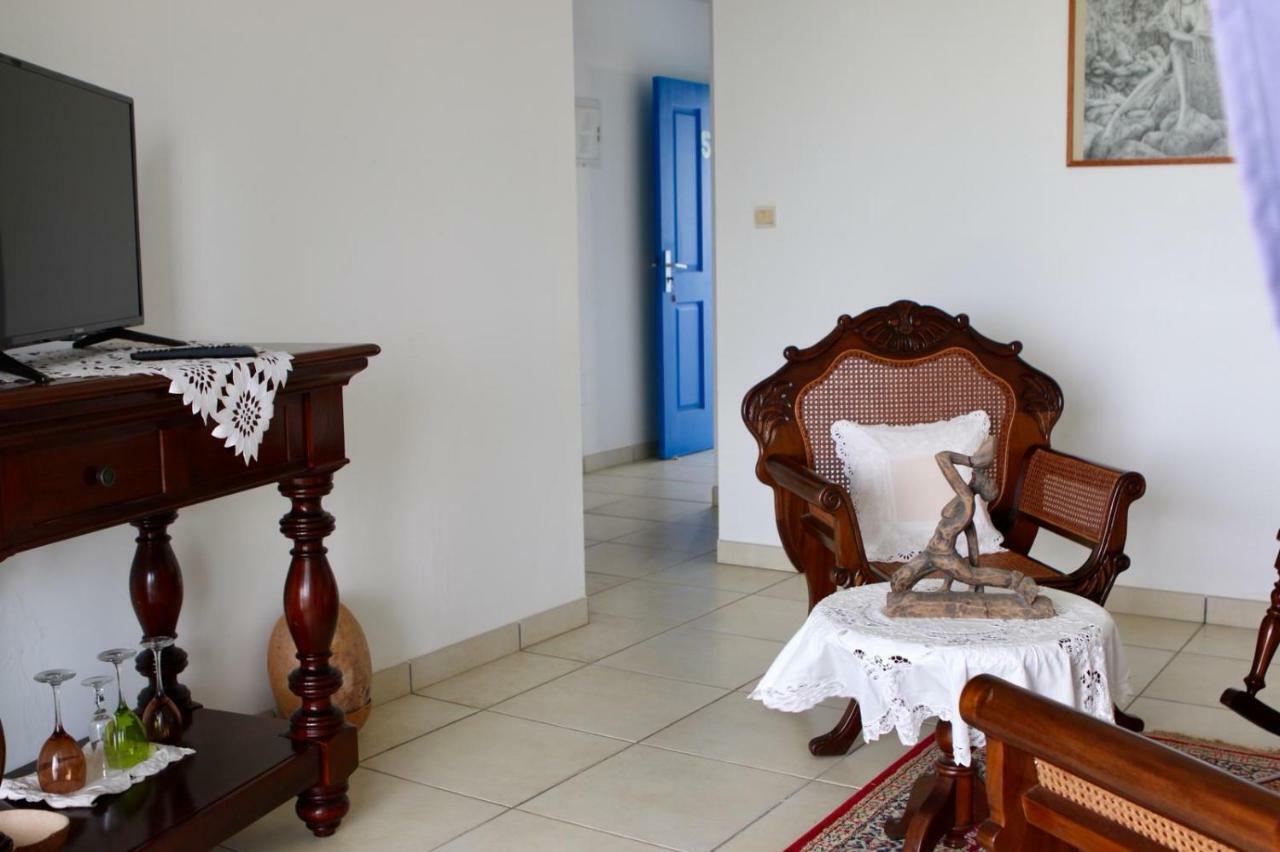 Bed & Breakfast 6 Suites Piscine Et Plage Pointe Faula Le Vauclin Exterior foto