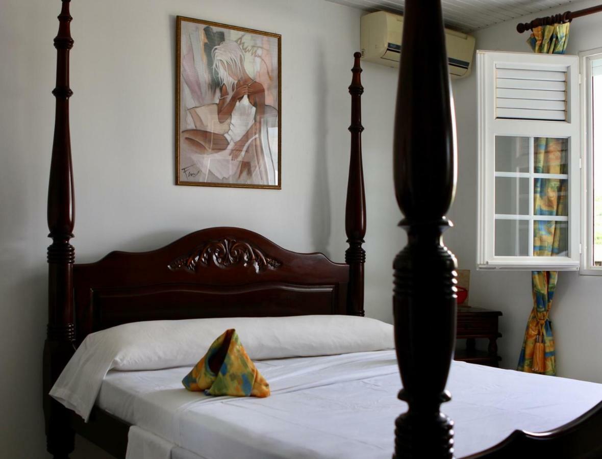 Bed & Breakfast 6 Suites Piscine Et Plage Pointe Faula Le Vauclin Exterior foto